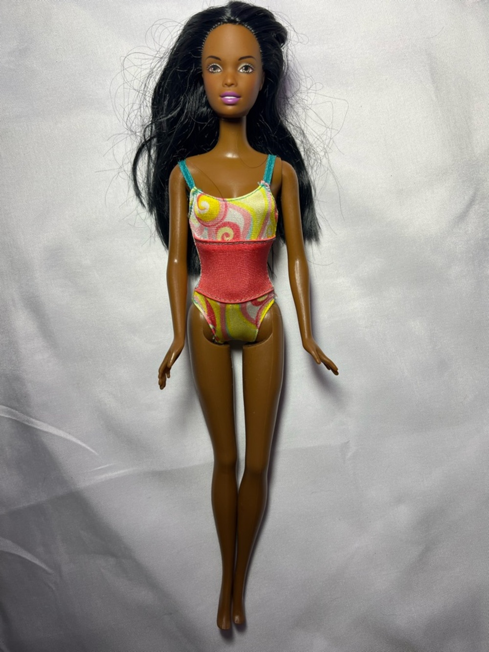 Vintage 2000 Mattel Barbie Surf City Christie Doll AA Swimsuit